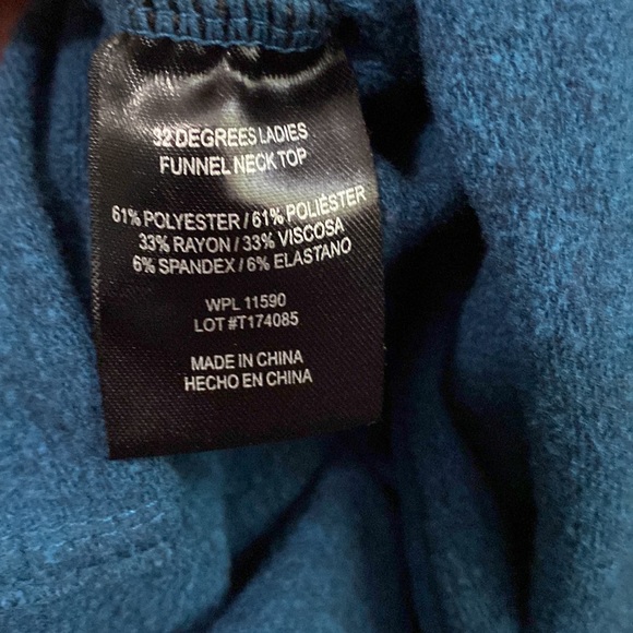 32 Degrees funnel neck sweatshirt - Picture 3 of 4